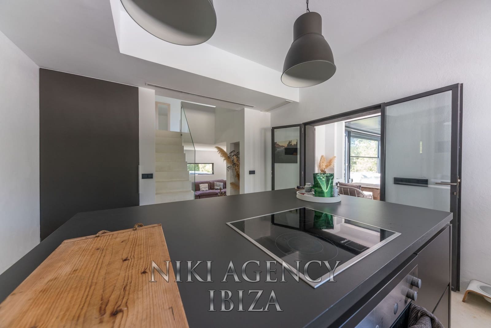 3 soveværelse Villa til salg i San Jose / Sant Josep de Sa Talaia med swimmingpool garage - € 2.350.000 (Ref: 9016249)