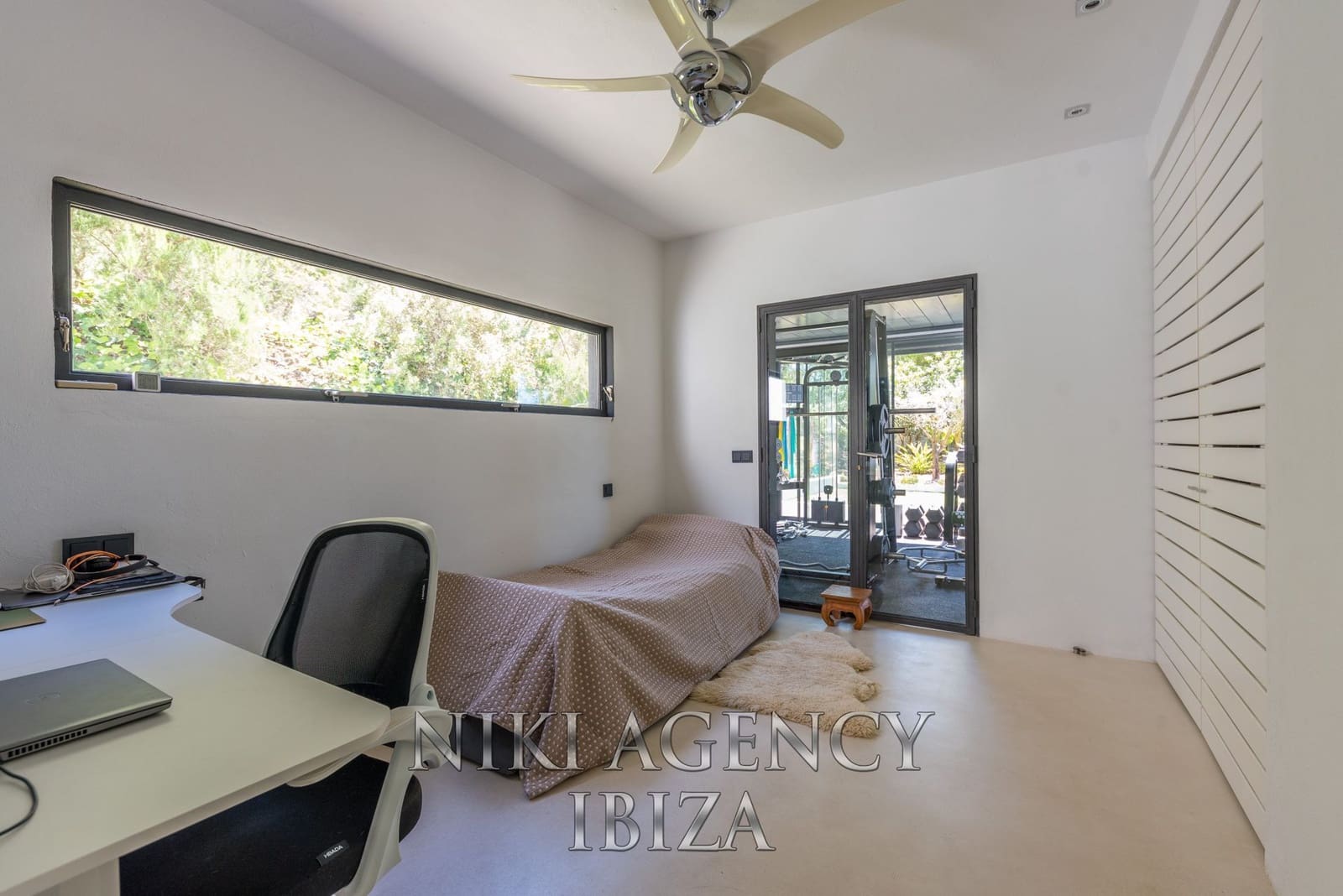 3 soveværelse Villa til salg i San Jose / Sant Josep de Sa Talaia med swimmingpool garage - € 2.350.000 (Ref: 9016249)