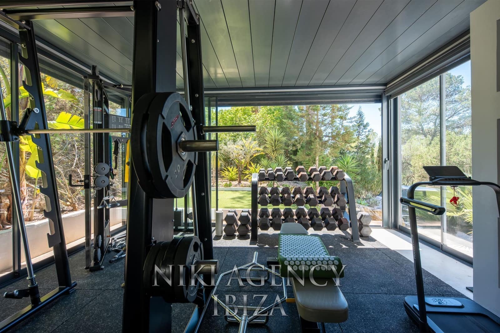 3 soveværelse Villa til salg i San Jose / Sant Josep de Sa Talaia med swimmingpool garage - € 2.350.000 (Ref: 9016249)