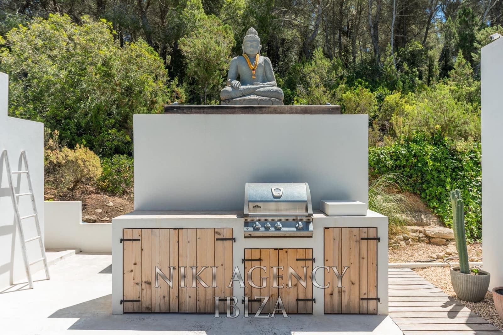 3 soveværelse Villa til salg i San Jose / Sant Josep de Sa Talaia med swimmingpool garage - € 2.350.000 (Ref: 9016249)