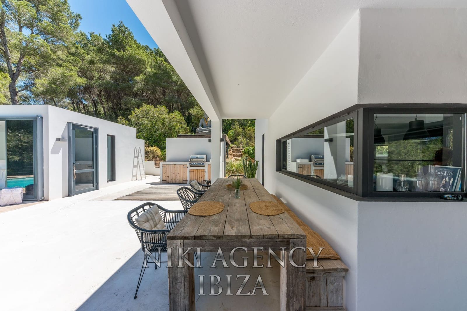 3 soveværelse Villa til salg i San Jose / Sant Josep de Sa Talaia med swimmingpool garage - € 2.350.000 (Ref: 9016249)