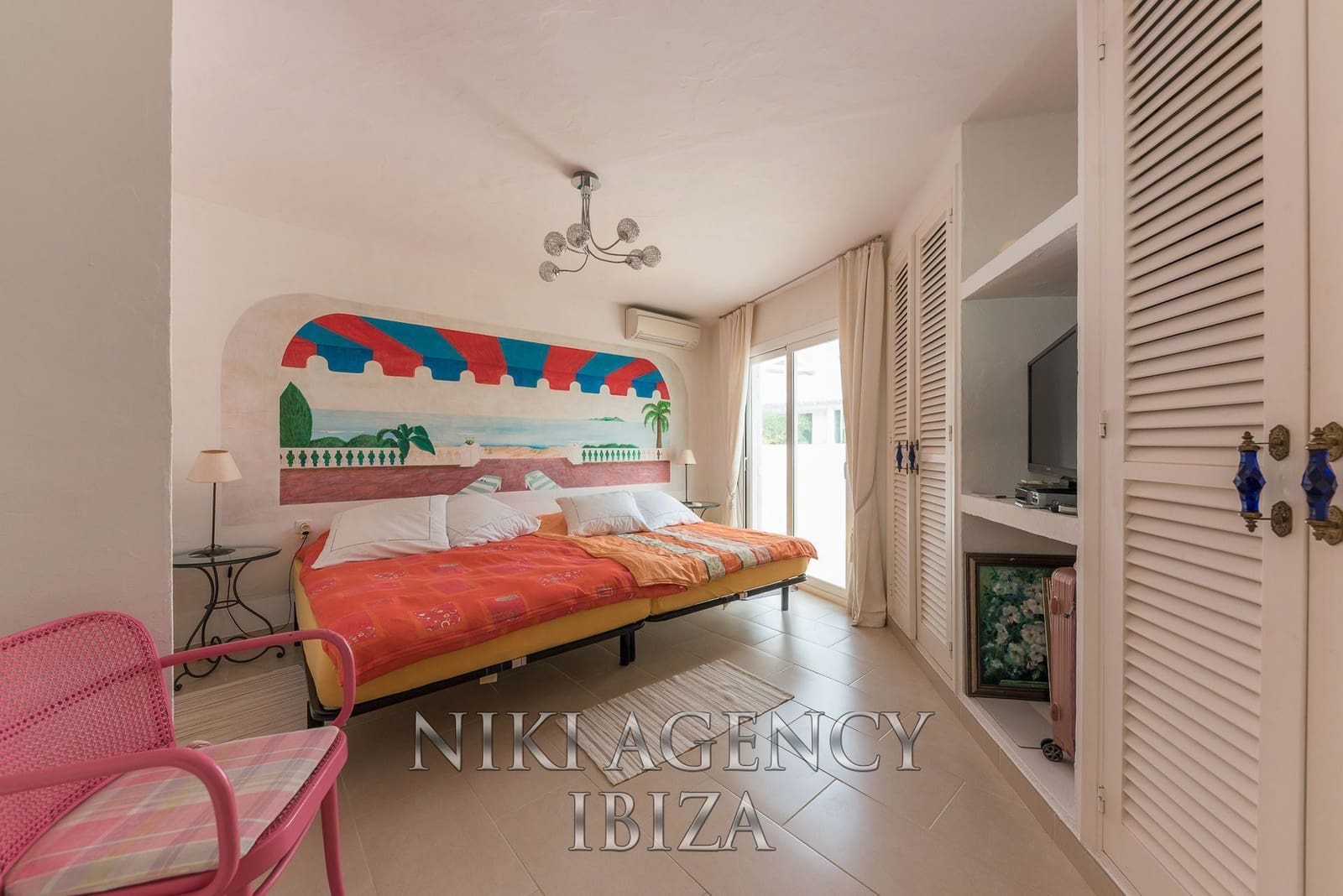 2 soveværelse Villa til salg i Es Cubells med garage - € 2.500.000 (Ref: 9016250)