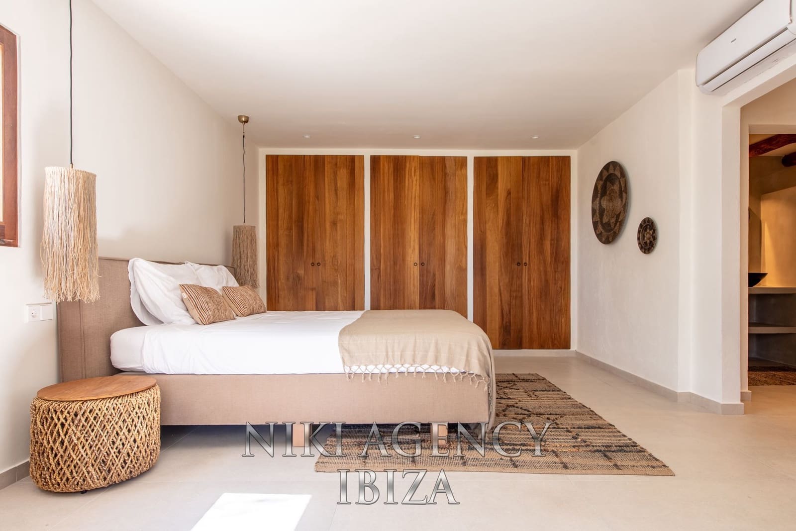 4 soveværelse Villa til salg i Sant Agusti des Vedra med swimmingpool garage - € 2.950.000 (Ref: 9016252)