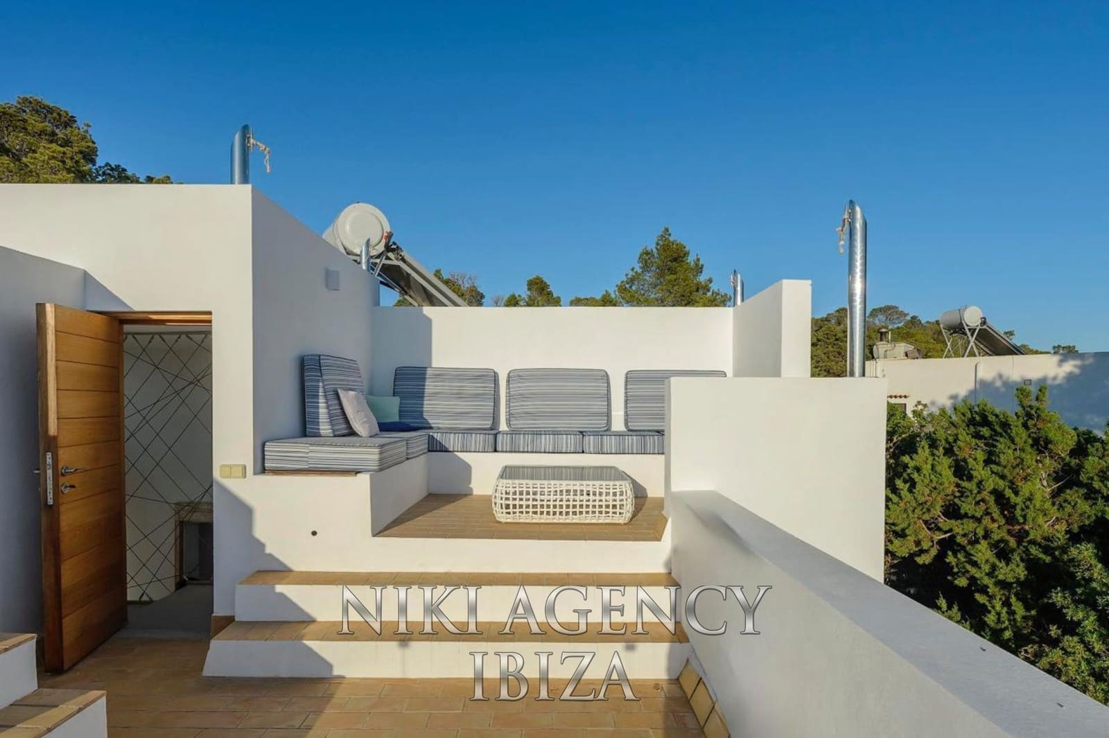 4 bedroom Villa for sale in Sant Antoni de Portmany with pool garage - € 2,800,000 (Ref: 9016253)