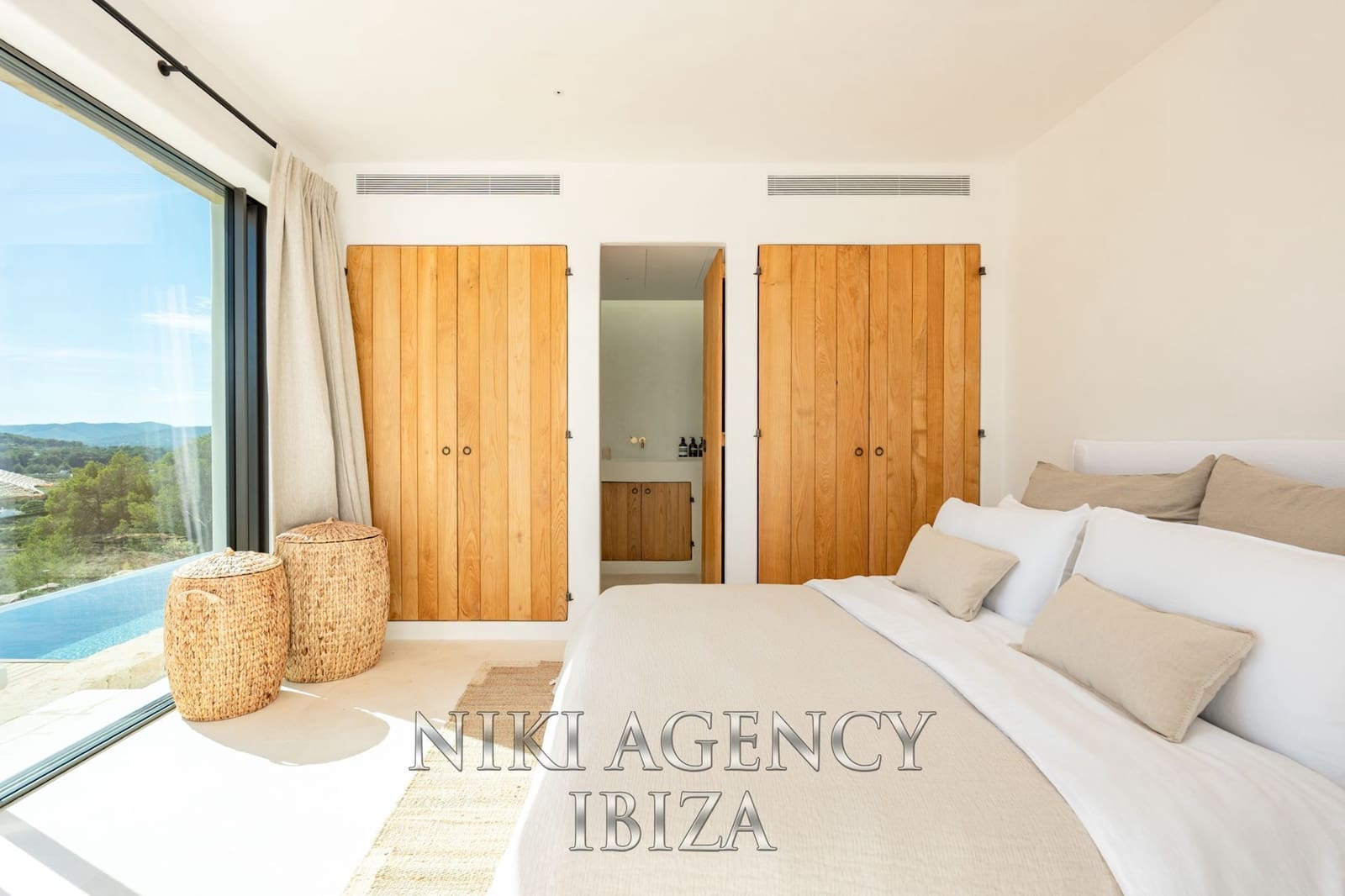 5 soveværelse Villa til salg i Santa Gertrudis de Fruitera med swimmingpool garage - € 8.995.000 (Ref: 9016254)