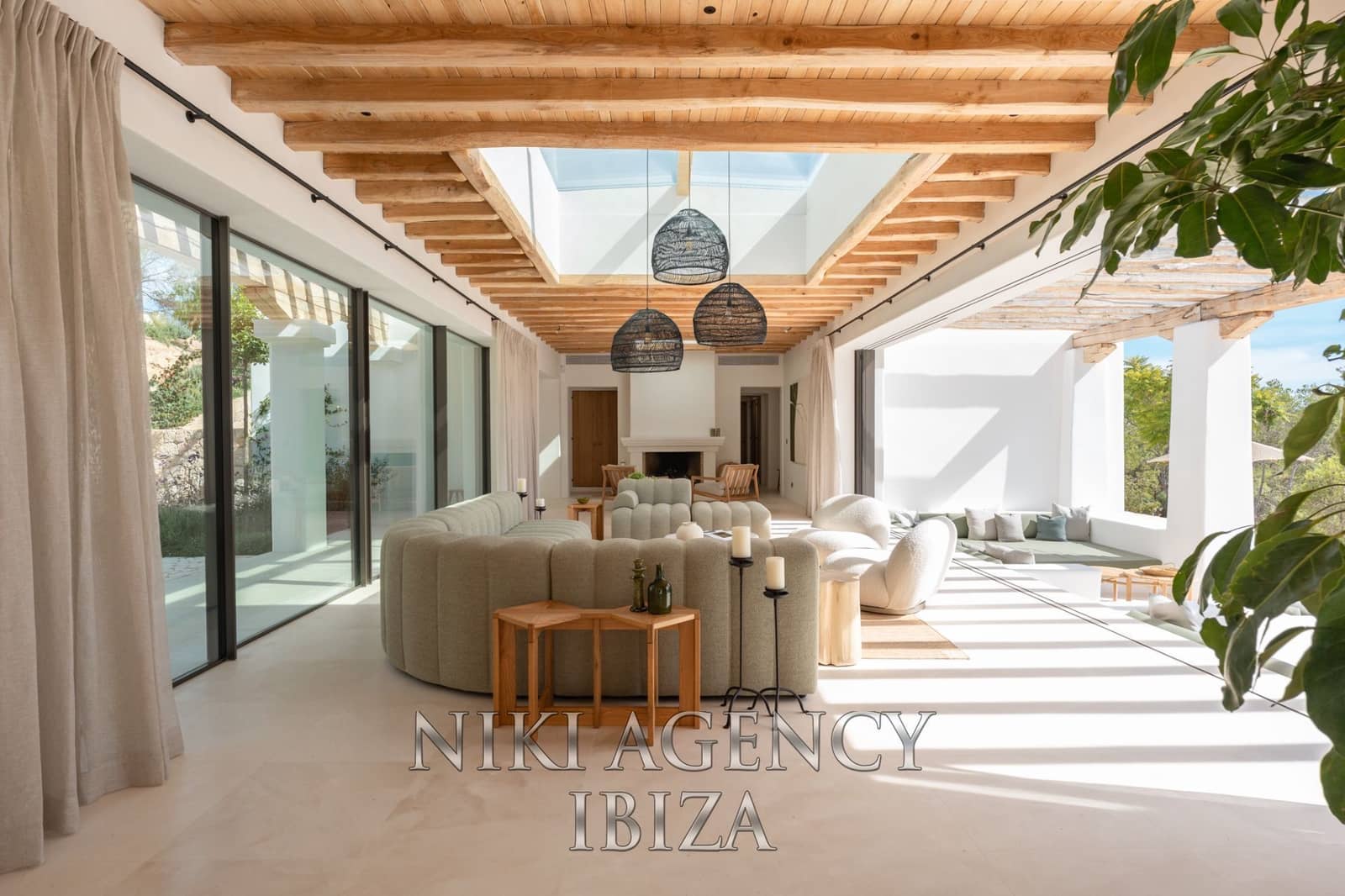 5 soveværelse Villa til salg i Santa Gertrudis de Fruitera med swimmingpool garage - € 8.995.000 (Ref: 9016254)