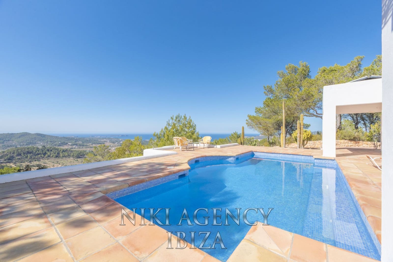 3 soveværelse Villa til salg i Sant Agusti des Vedra med swimmingpool garage - € 2.750.000 (Ref: 9016255)