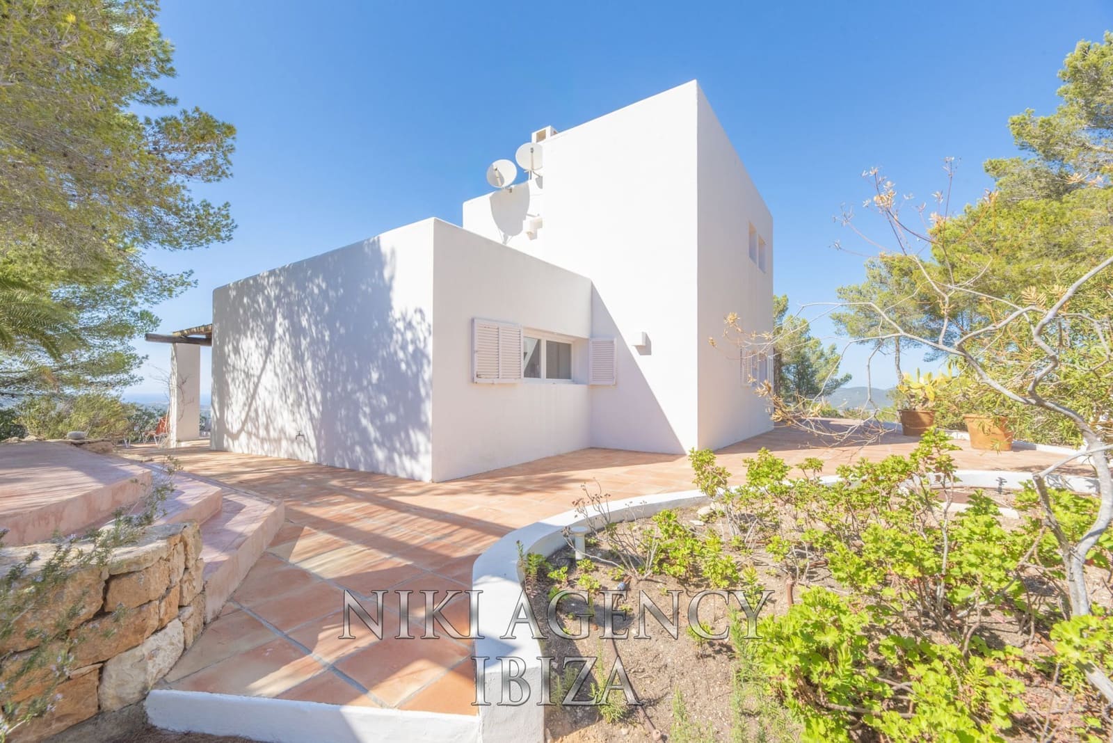 3 soveværelse Villa til salg i Sant Agusti des Vedra med swimmingpool garage - € 2.750.000 (Ref: 9016255)