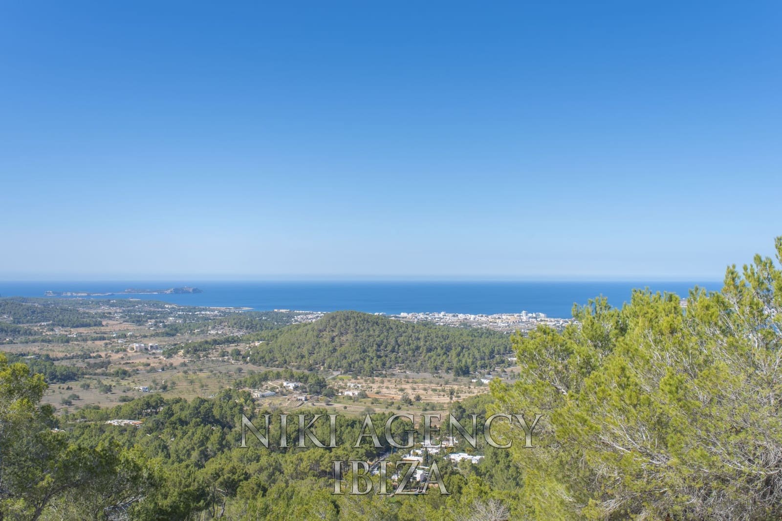 3 soveværelse Villa til salg i Sant Agusti des Vedra med swimmingpool garage - € 2.750.000 (Ref: 9016255)