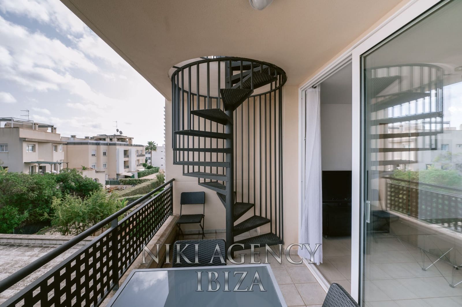 3 bedroom Apartment for sale in Ibiza / Eivissa town with pool garage - € 650,000 (Ref: 9016256)