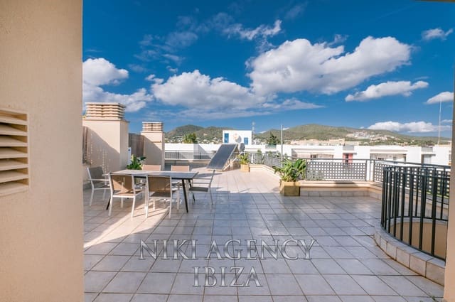 3 Zimmer Apartment zu verkaufen in Ibiza / Eivissa Stadt mit Pool Garage - 650.000 € (Ref: 9016256)