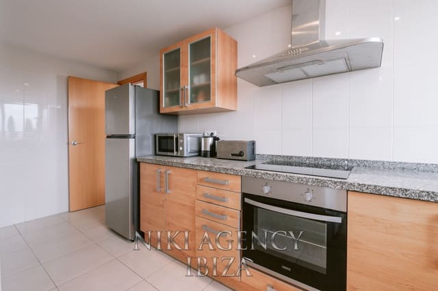 3 Zimmer Apartment zu verkaufen in Ibiza / Eivissa Stadt mit Pool Garage - 650.000 € (Ref: 9016256)
