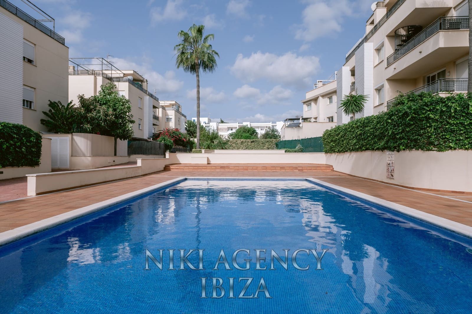 3 bedroom Apartment for sale in Ibiza / Eivissa town with pool garage - € 650,000 (Ref: 9016256)