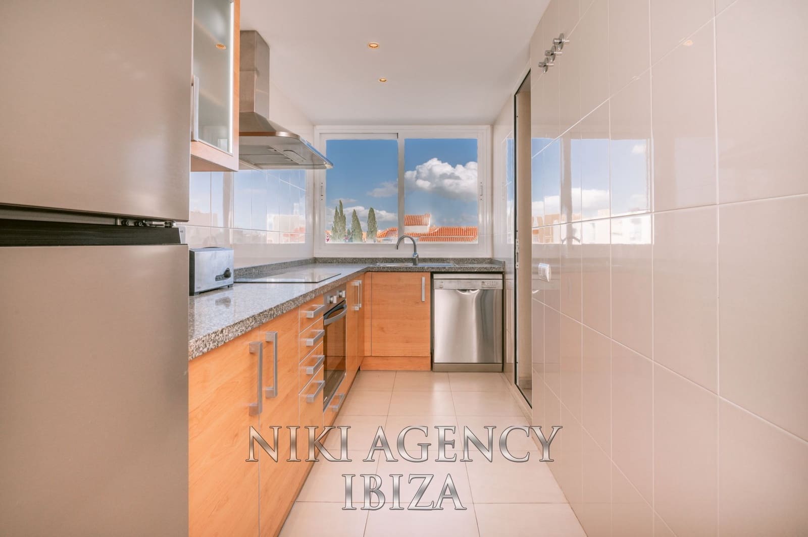 3 bedroom Apartment for sale in Ibiza / Eivissa town with pool garage - € 650,000 (Ref: 9016256)