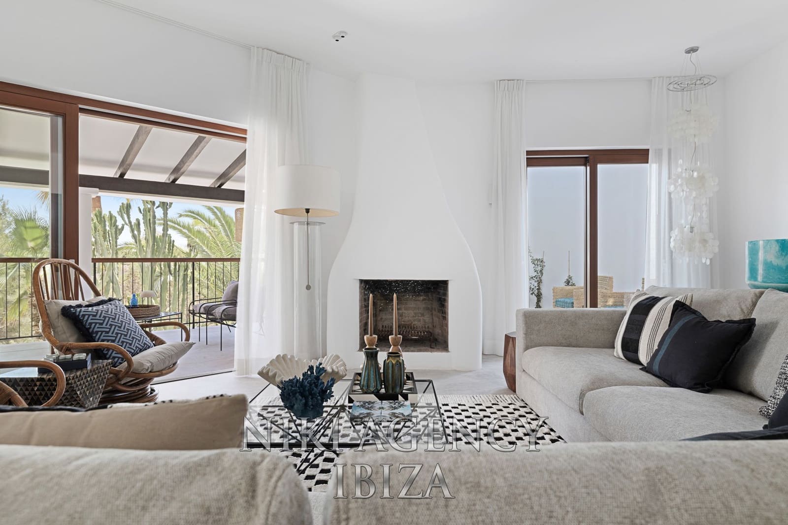 6 soveværelse Villa til salg i Can Furnet med swimmingpool - € 3.700.000 (Ref: 9016257)