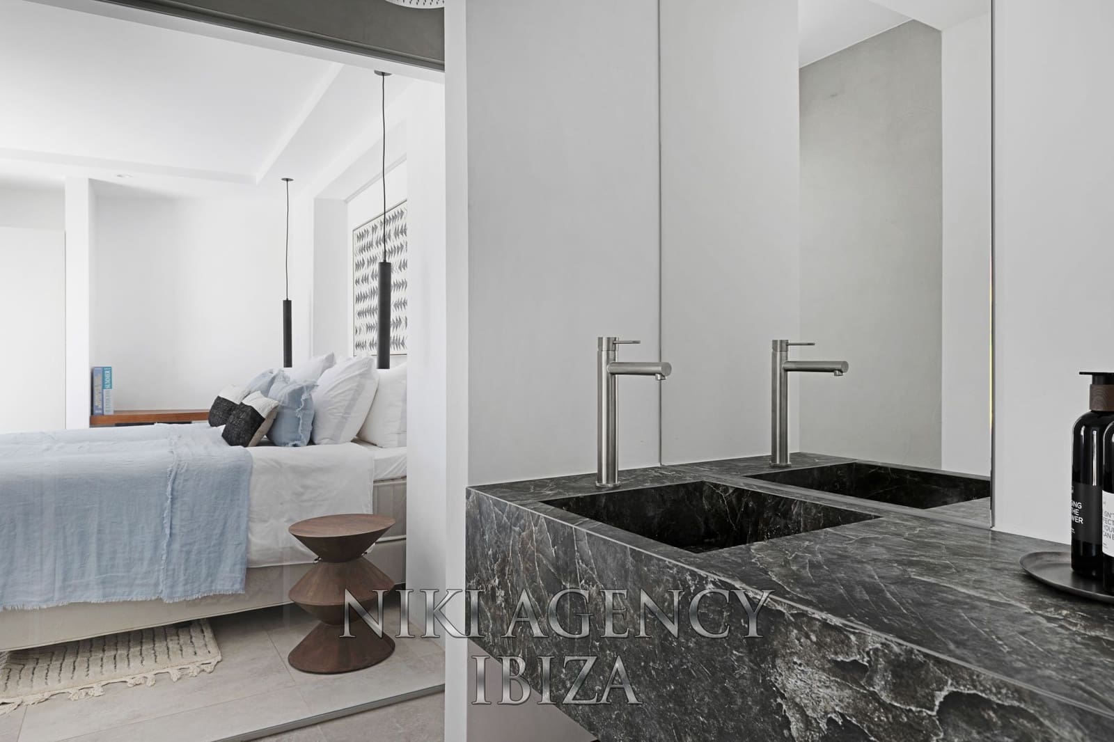 6 soveværelse Villa til salg i Can Furnet med swimmingpool - € 3.700.000 (Ref: 9016257)