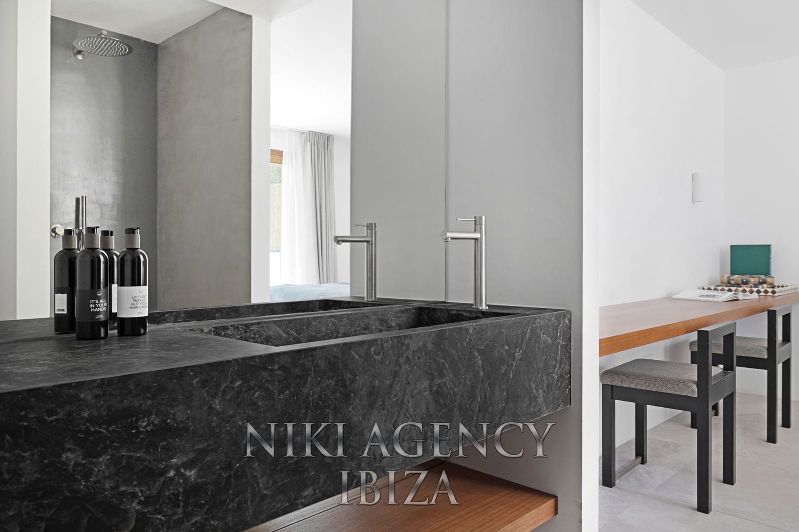 6 soveværelse Villa til salg i Can Furnet med swimmingpool - € 3.700.000 (Ref: 9016257)