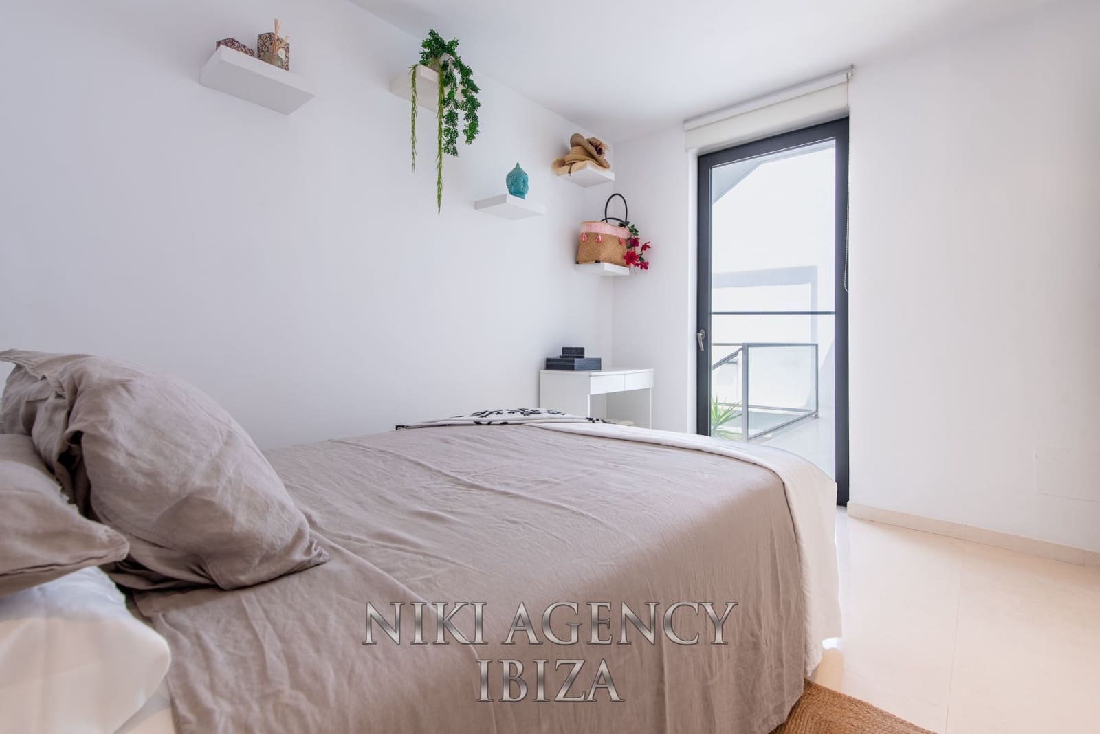 3 soveværelse Villa til salg i San Jose / Sant Josep de Sa Talaia med swimmingpool garage - € 1.900.000 (Ref: 9016260)