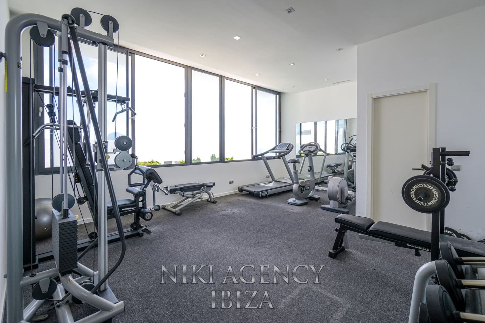 3 soveværelse Villa til salg i San Jose / Sant Josep de Sa Talaia med swimmingpool garage - € 1.900.000 (Ref: 9016260)