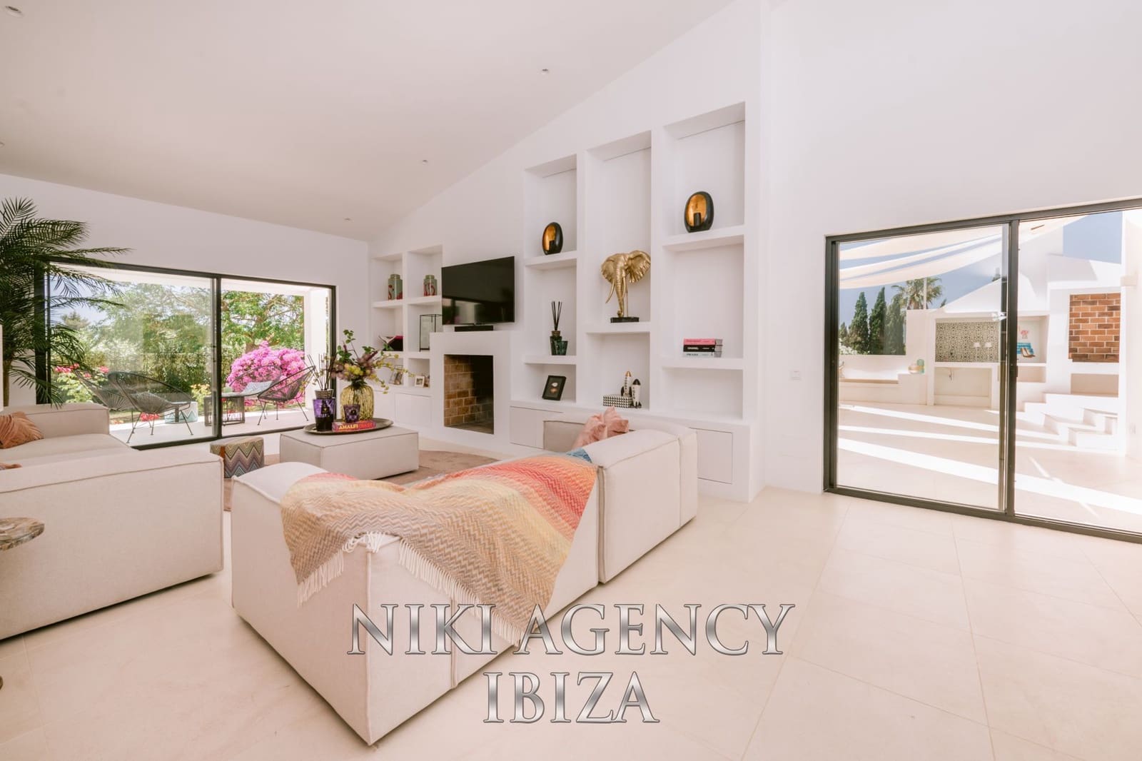 5 camera da letto Villa in vendita in Nuestra Senora de Jesus con piscina garage - 3.295.000 € (Rif: 9016261)