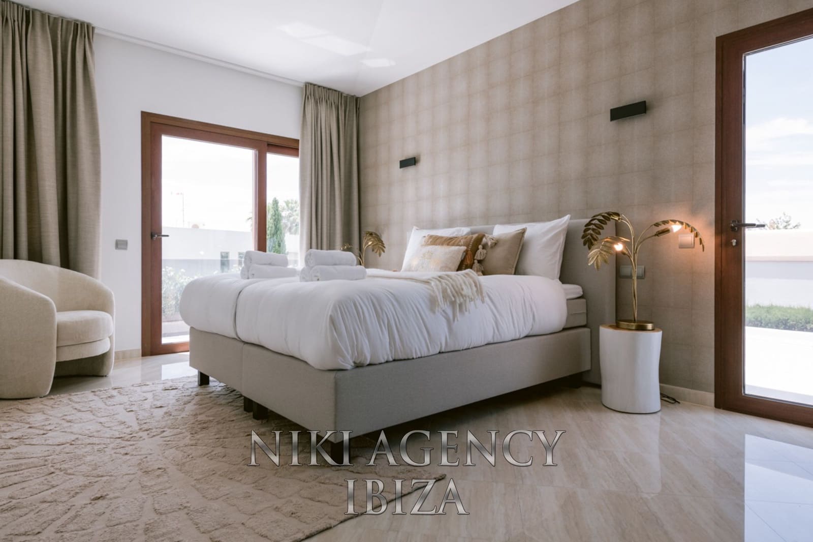 4 bedroom Villa for sale in San Jose / Sant Josep de Sa Talaia with pool garage - € 2,875,000 (Ref: 9016263)