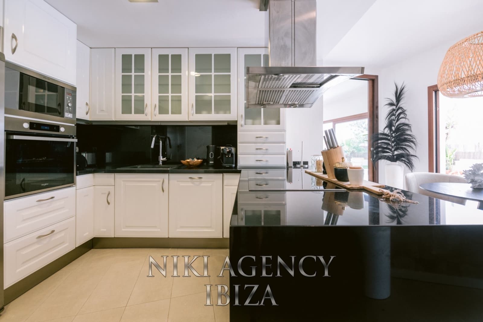 4 bedroom Villa for sale in San Jose / Sant Josep de Sa Talaia with pool garage - € 2,875,000 (Ref: 9016263)