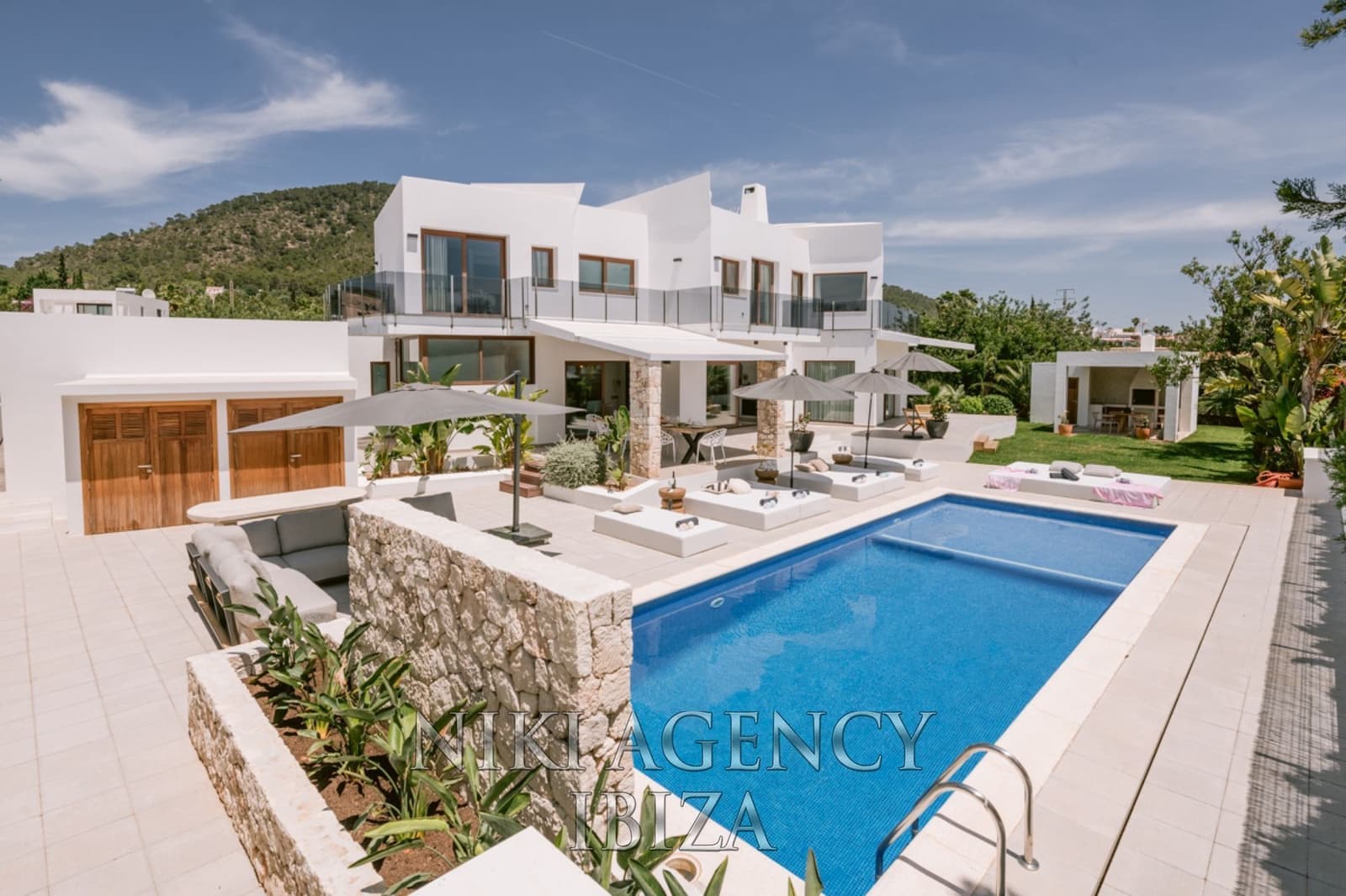 4 bedroom Villa for sale in San Jose / Sant Josep de Sa Talaia with pool garage - € 2,875,000 (Ref: 9016263)