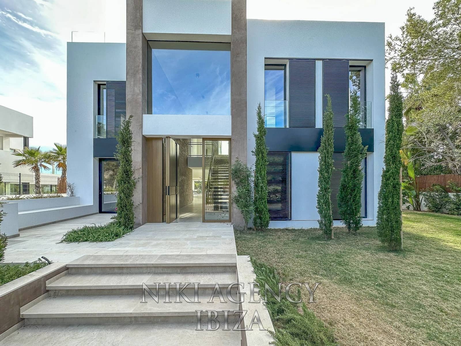 4 bedroom Villa for sale in Sant Agusti des Vedra with pool garage - € 2,750,000 (Ref: 9016264)