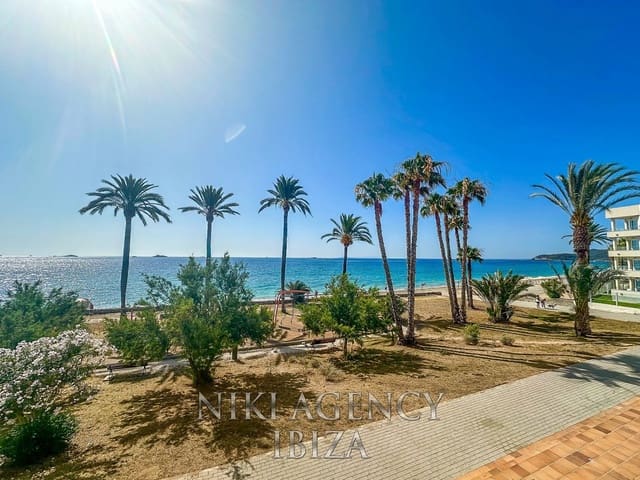 2 soveværelse Lejlighed til salg i Playa d'en Bossa, San Jose / Sant Josep de Sa Talaia med swimmingpool garage - € 695.000 (Ref: 9118536)