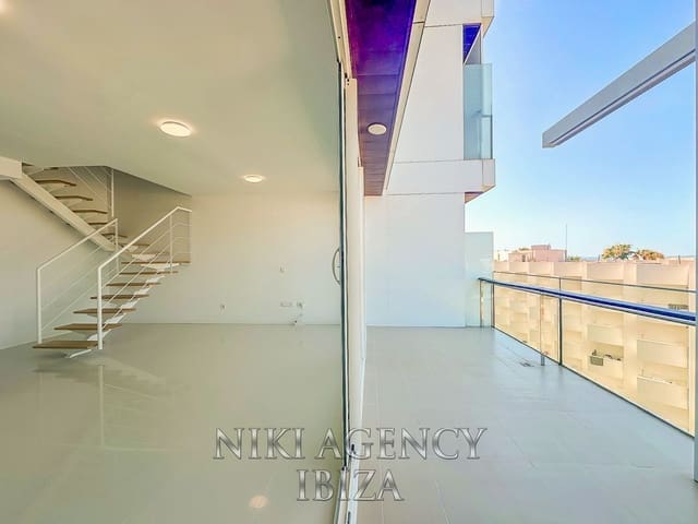 2 sypialnia Apartament na sprzedaż w Playa d'en Bossa, San Jose / Sant Josep de Sa Talaia z basenem garażem - 670 000 € (Ref: 9118536)