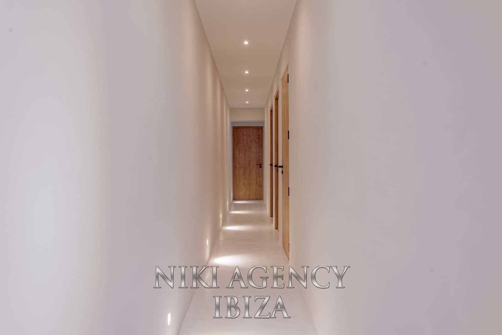 4 Zimmer Villa zu verkaufen in Santa Eulalia / Santa Eularia mit Pool Garage - 2.495.000 € (Ref: 9126518)