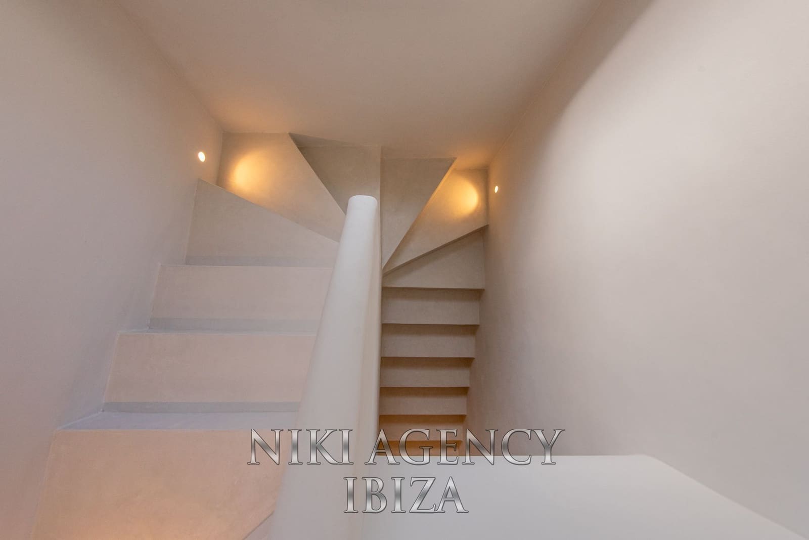 4 Zimmer Villa zu verkaufen in Santa Eulalia / Santa Eularia mit Pool Garage - 2.495.000 € (Ref: 9126518)