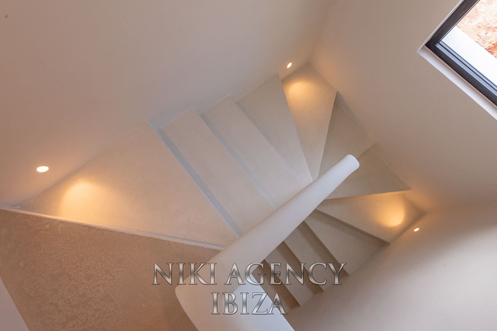 4 Zimmer Villa zu verkaufen in Santa Eulalia / Santa Eularia mit Pool Garage - 2.495.000 € (Ref: 9126518)