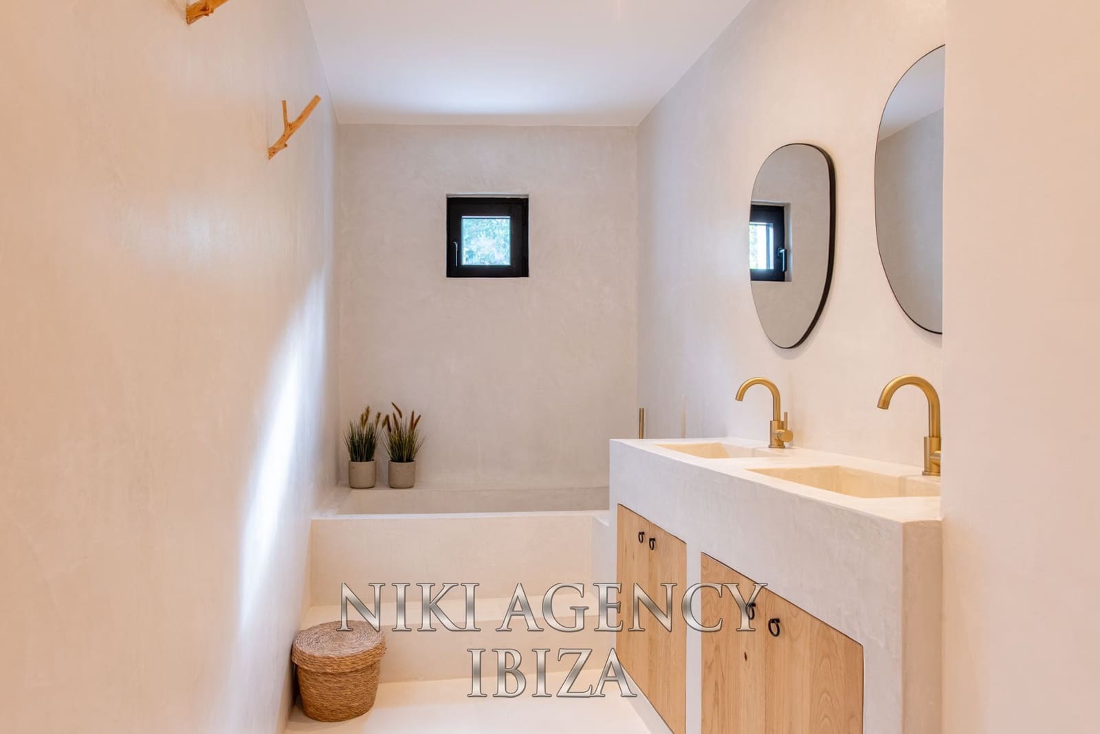 4 Zimmer Villa zu verkaufen in Santa Eulalia / Santa Eularia mit Pool Garage - 2.495.000 € (Ref: 9126518)