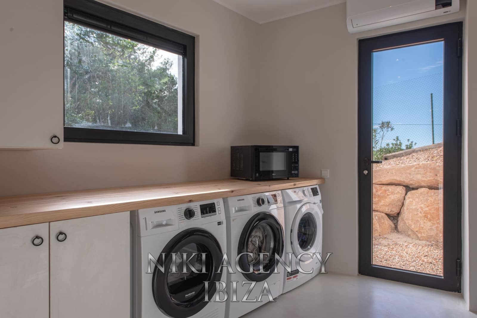 4 Zimmer Villa zu verkaufen in Santa Eulalia / Santa Eularia mit Pool Garage - 2.495.000 € (Ref: 9126518)