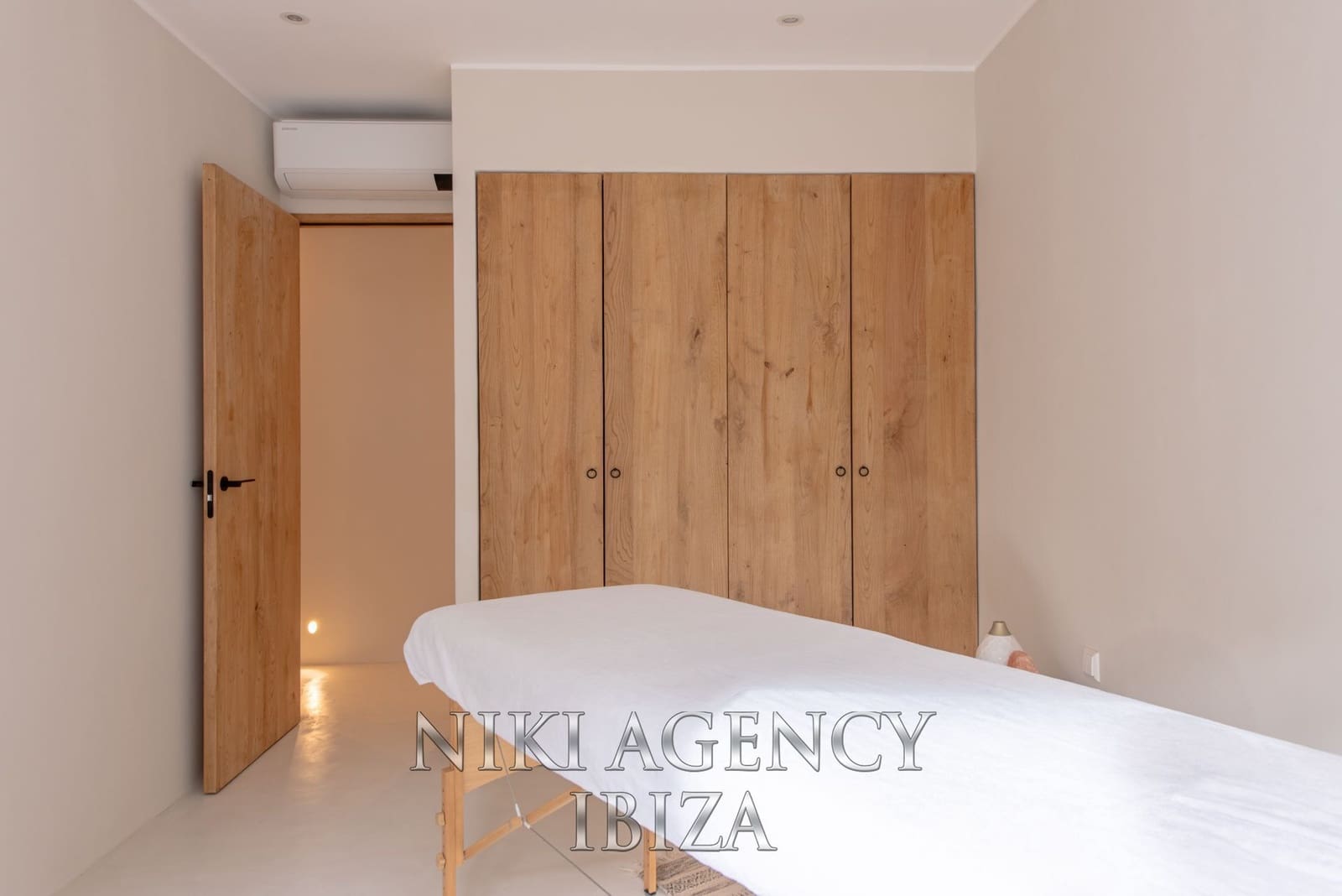 4 Zimmer Villa zu verkaufen in Santa Eulalia / Santa Eularia mit Pool Garage - 2.495.000 € (Ref: 9126518)