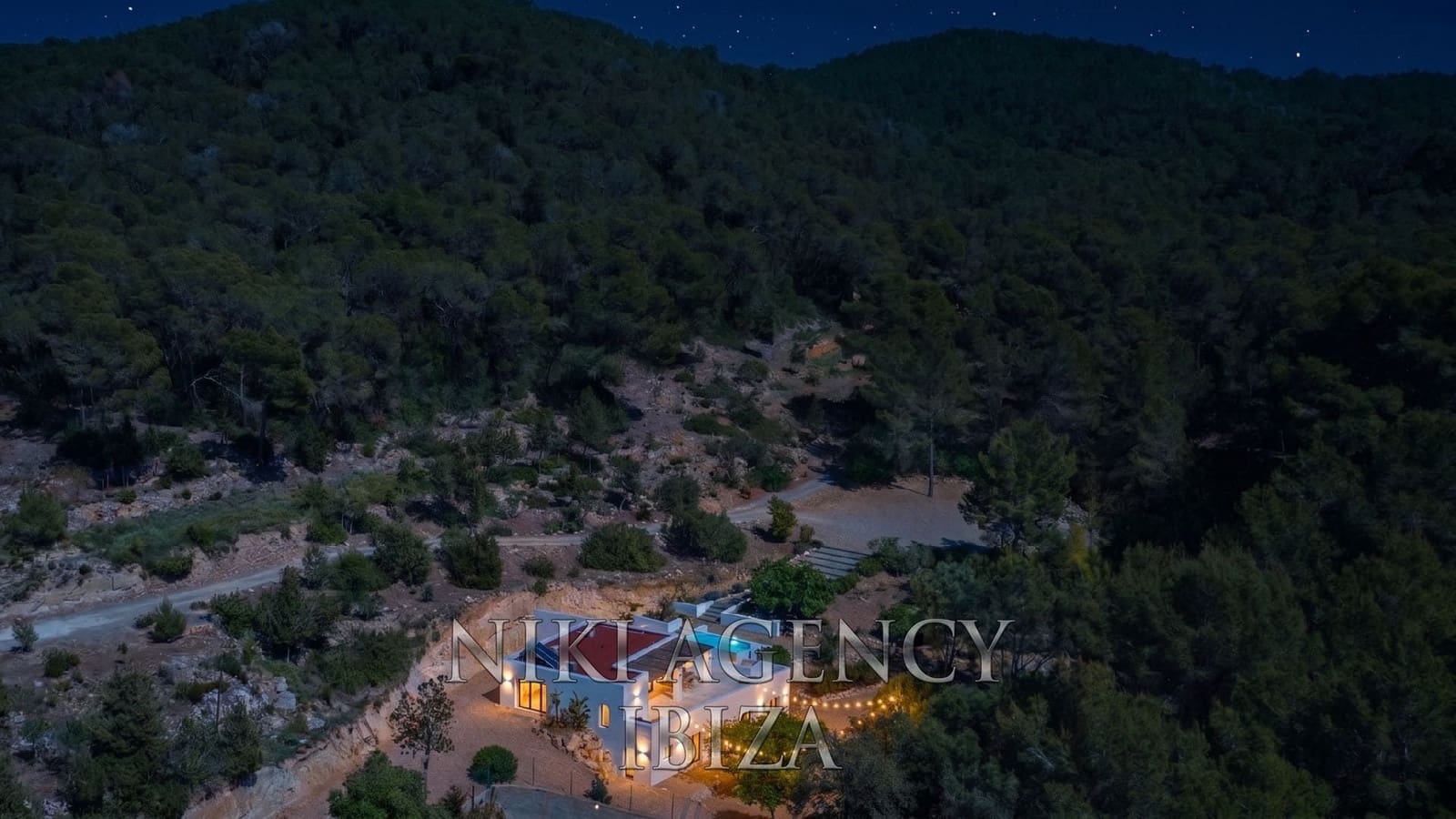 4 soverom Villa til salgs i Santa Eulalia / Santa Eularia med svømmebasseng garasje - € 2 595 000 (Ref: 9126518)