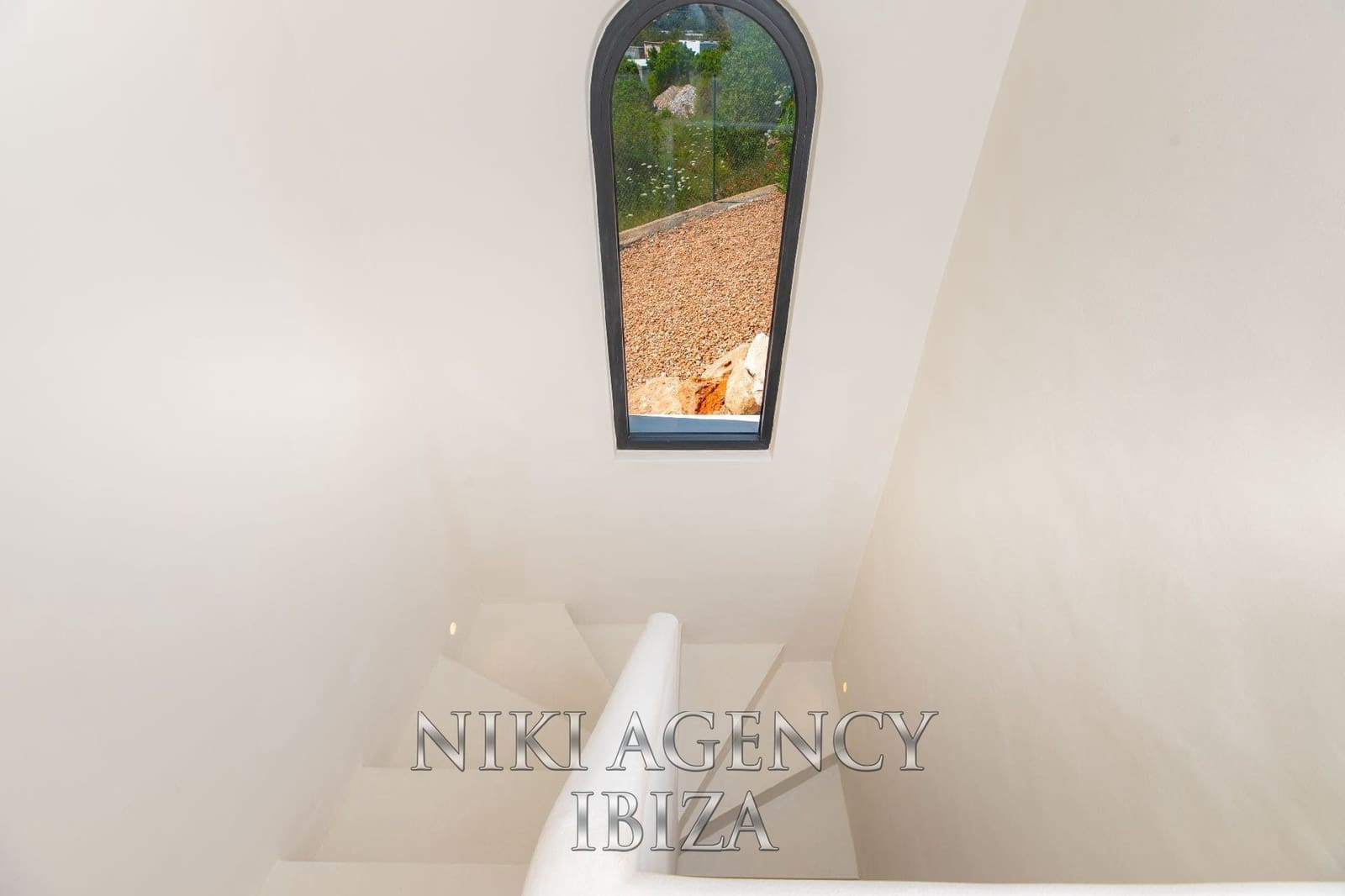 4 soverom Villa til salgs i Santa Eulalia / Santa Eularia med svømmebasseng garasje - € 2 595 000 (Ref: 9126518)