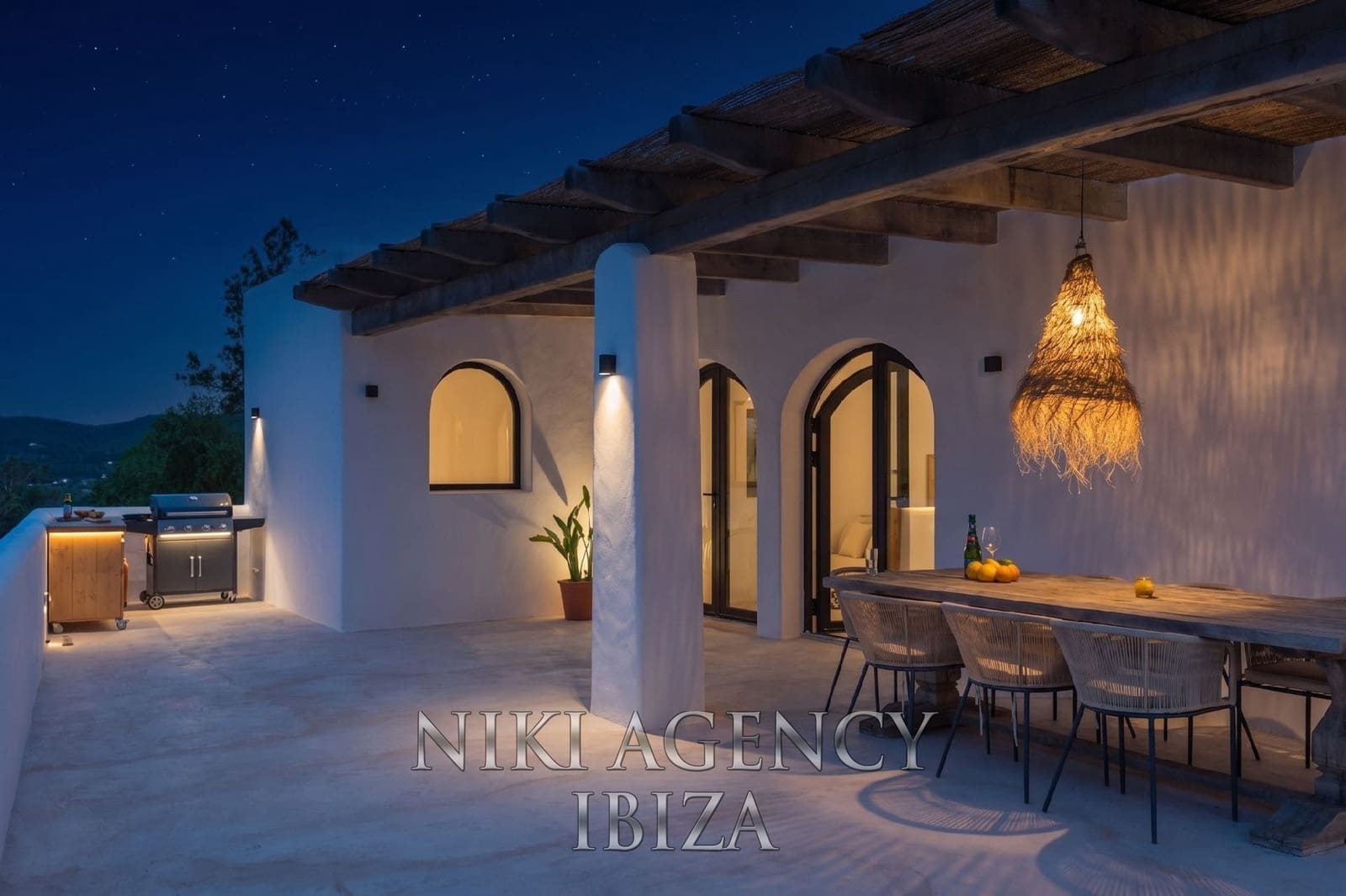4 soverom Villa til salgs i Santa Eulalia / Santa Eularia med svømmebasseng garasje - € 2 595 000 (Ref: 9126518)