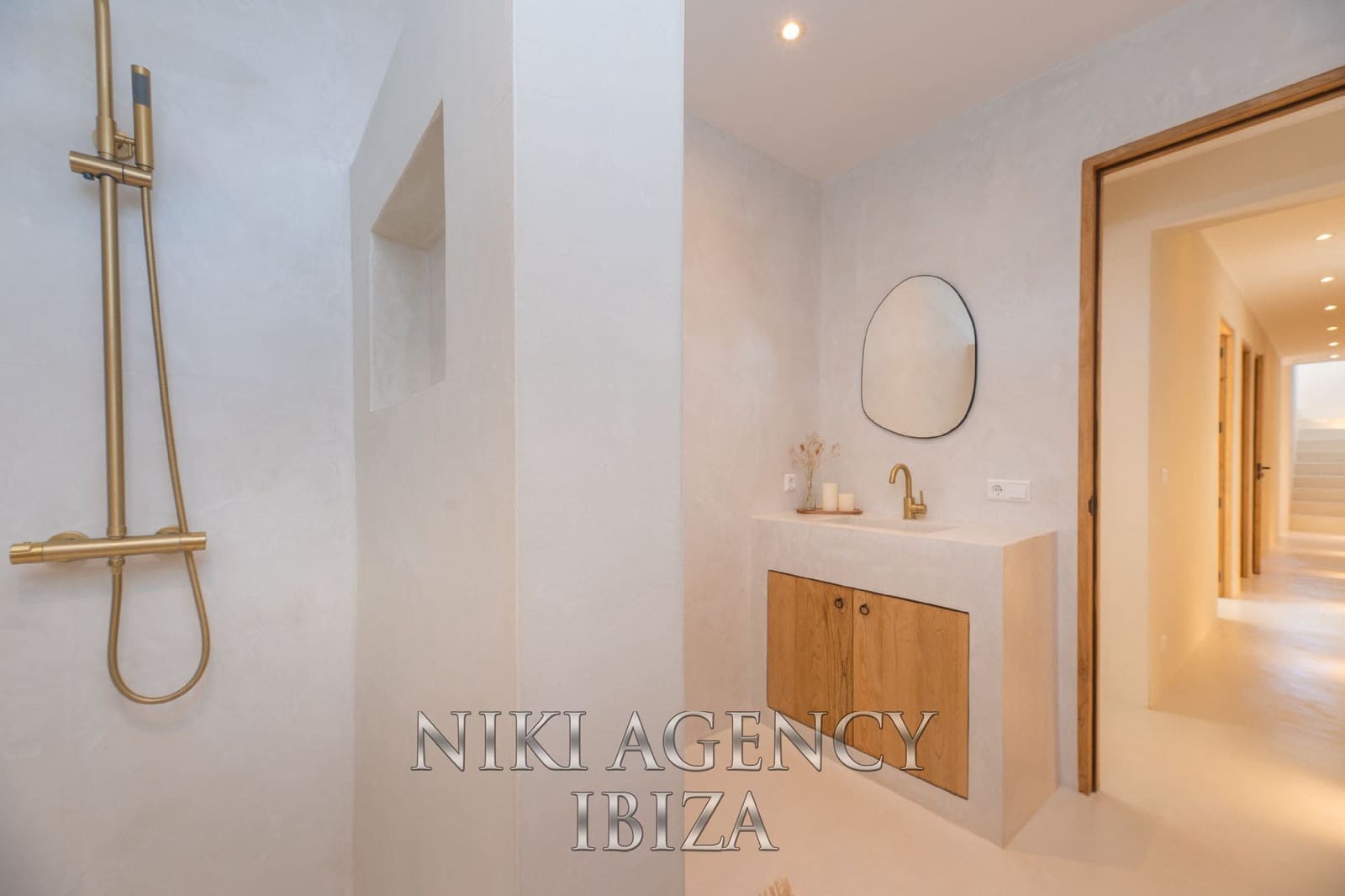4 soverom Villa til salgs i Santa Eulalia / Santa Eularia med svømmebasseng garasje - € 2 595 000 (Ref: 9126518)