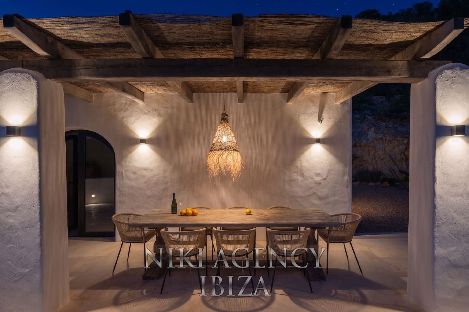 4 soverom Villa til salgs i Santa Eulalia / Santa Eularia med svømmebasseng garasje - € 2 595 000 (Ref: 9126518)