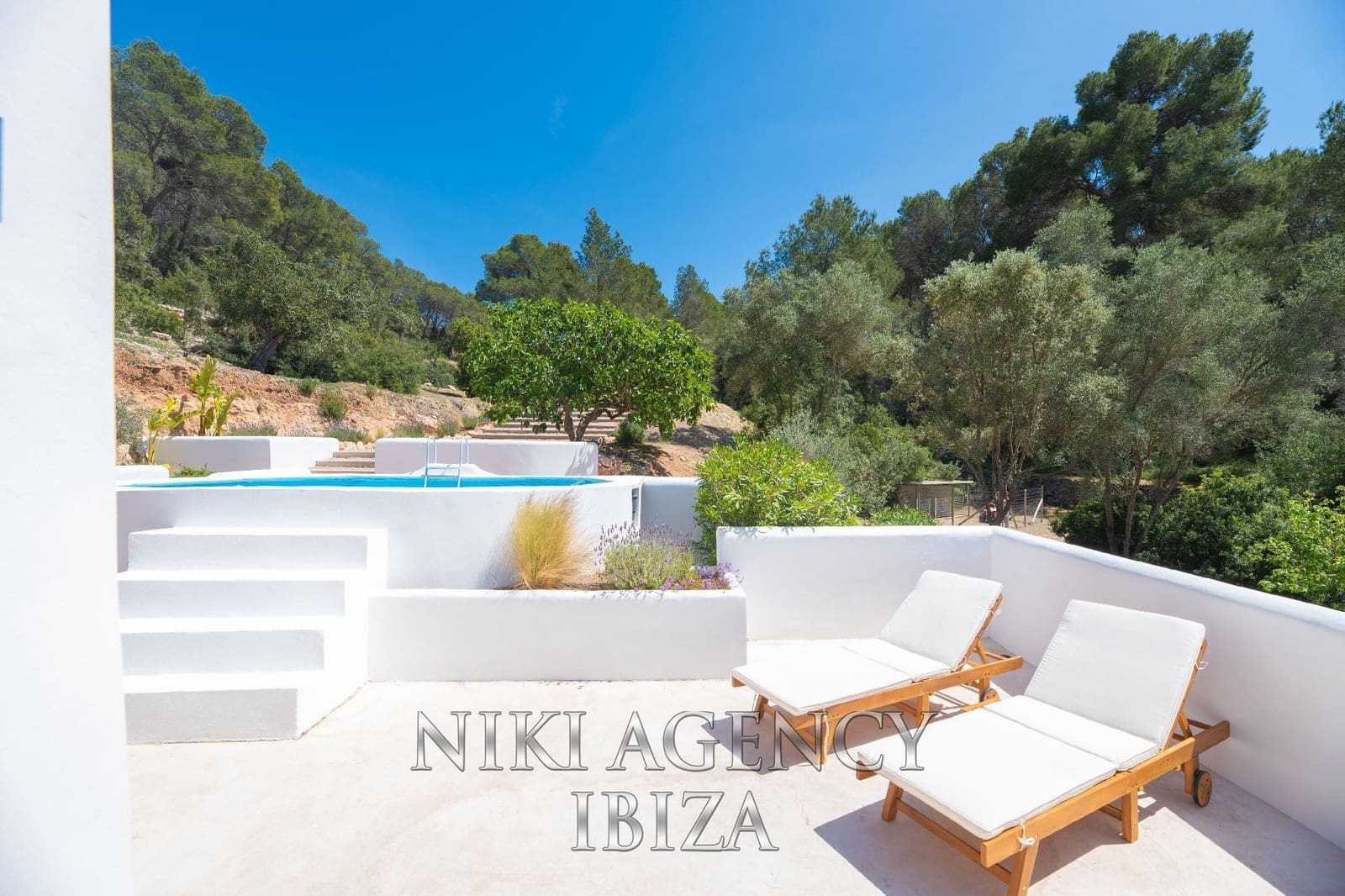 4 soverom Villa til salgs i Santa Eulalia / Santa Eularia med svømmebasseng garasje - € 2 595 000 (Ref: 9126518)