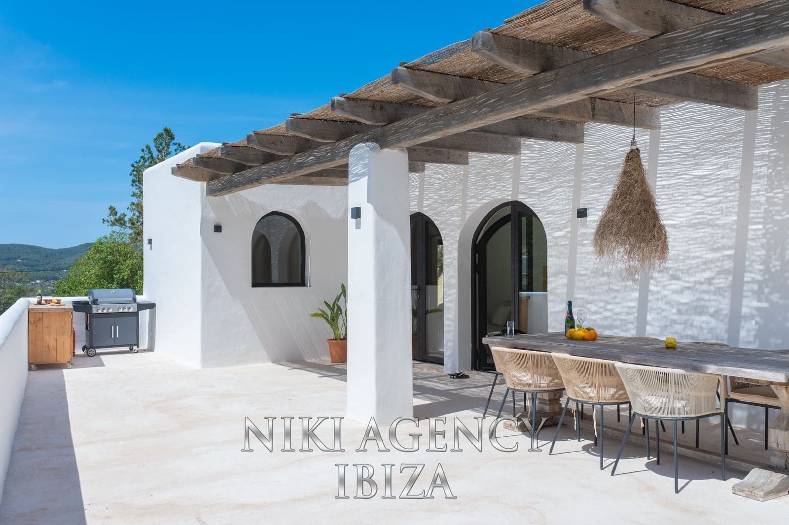 4 soverom Villa til salgs i Santa Eulalia / Santa Eularia med svømmebasseng garasje - € 2 595 000 (Ref: 9126518)