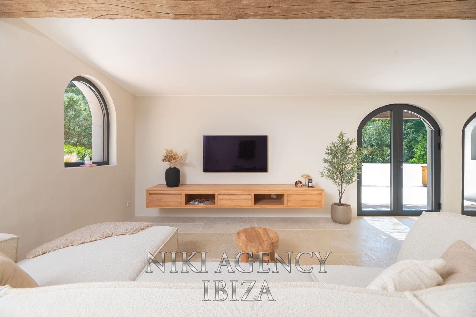 4 soverom Villa til salgs i Santa Eulalia / Santa Eularia med svømmebasseng garasje - € 2 595 000 (Ref: 9126518)