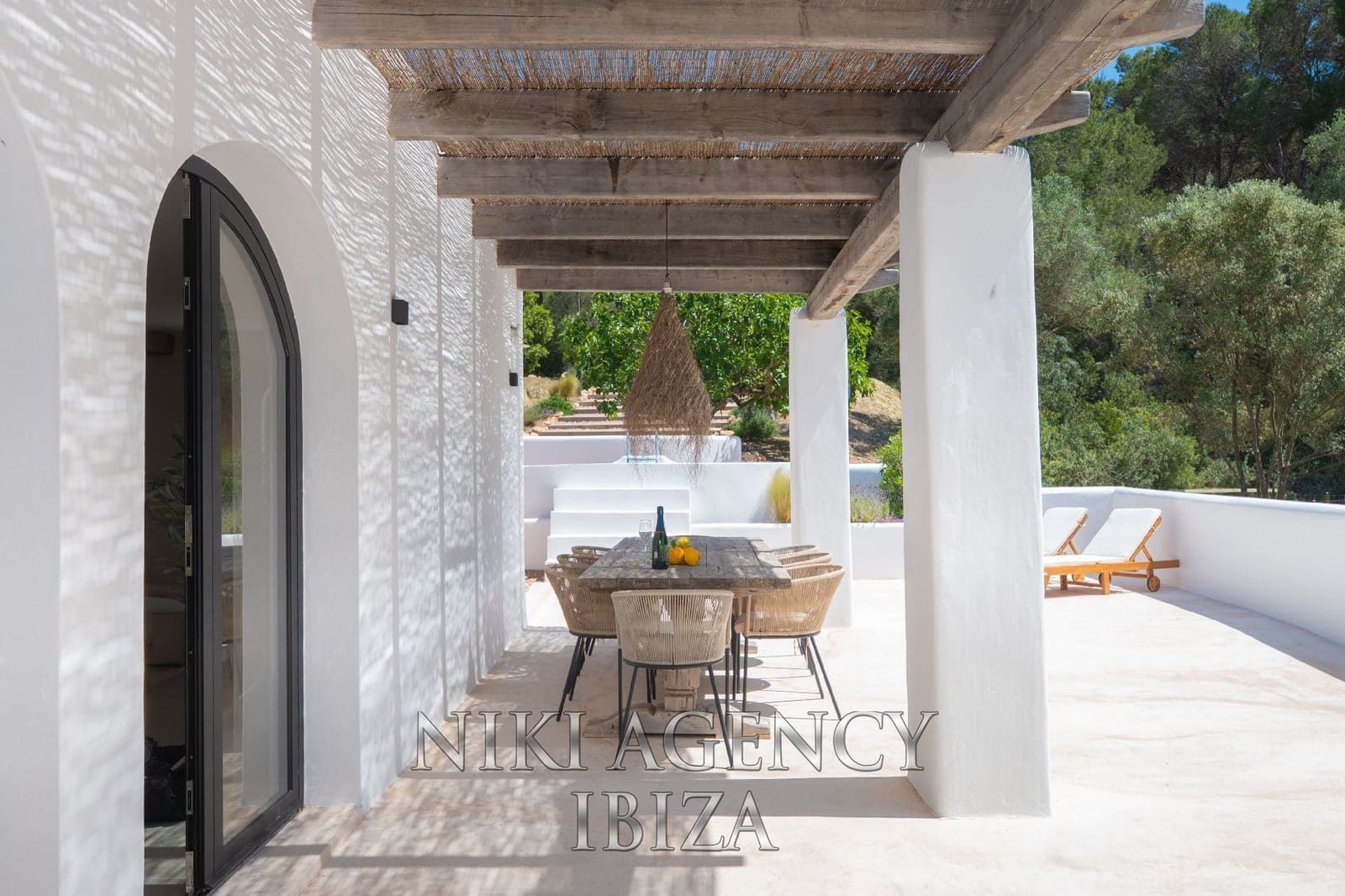 4 soverom Villa til salgs i Santa Eulalia / Santa Eularia med svømmebasseng garasje - € 2 595 000 (Ref: 9126518)