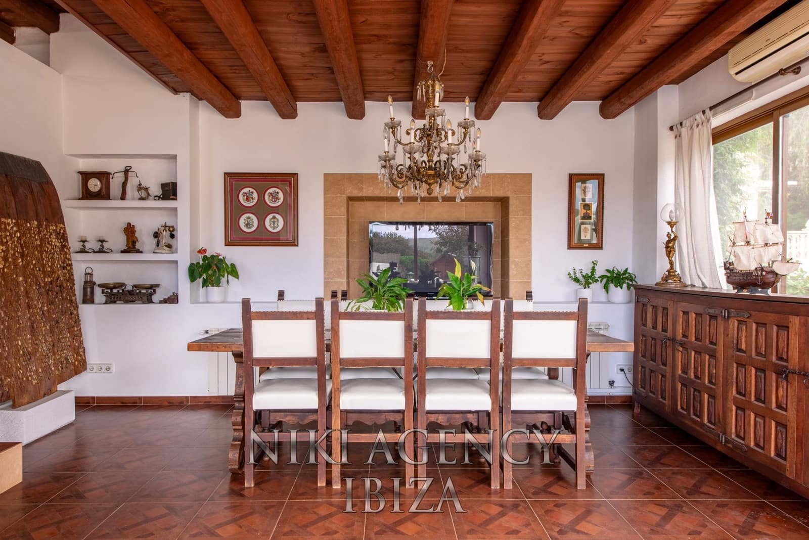 6 soveværelse Finca/Landehus til salg i Sant Llorenc de Balafia med swimmingpool garage - € 2.300.000 (Ref: 9171125)