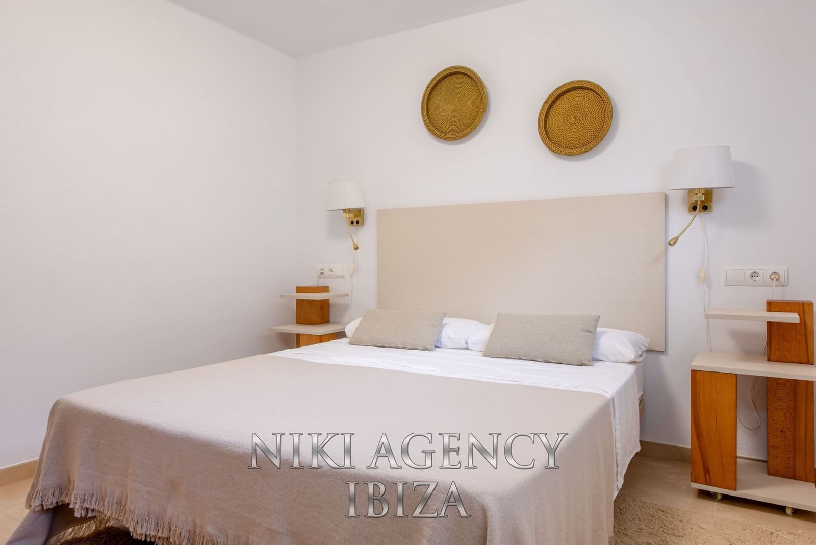 6 soveværelse Finca/Landehus til salg i Sant Llorenc de Balafia med swimmingpool garage - € 2.300.000 (Ref: 9171125)