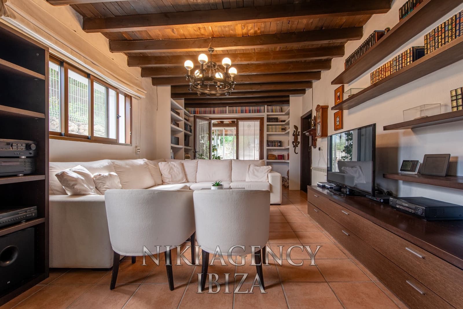 6 soveværelse Finca/Landehus til salg i Sant Llorenc de Balafia med swimmingpool garage - € 2.300.000 (Ref: 9171125)