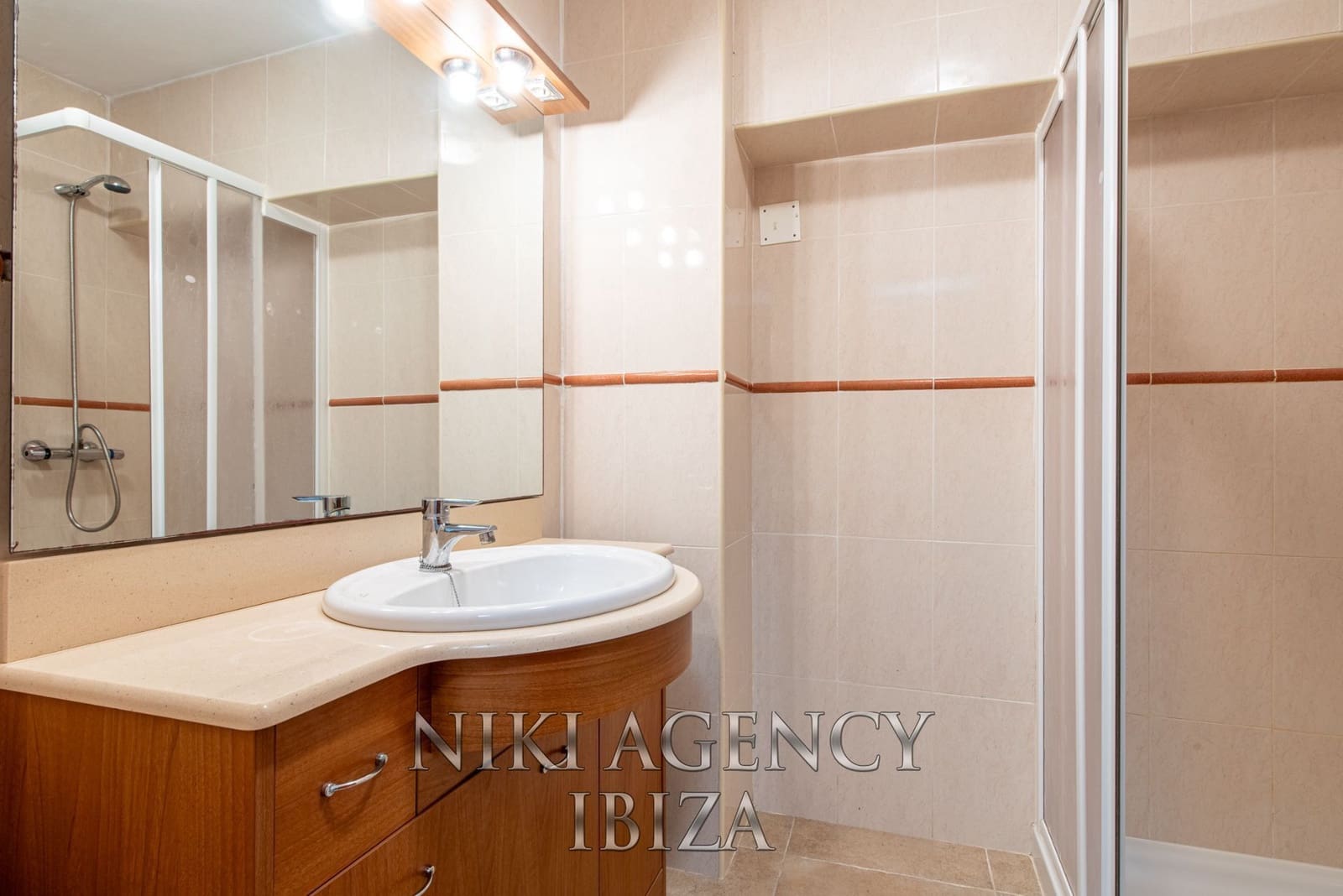 6 soveværelse Finca/Landehus til salg i Sant Llorenc de Balafia med swimmingpool garage - € 2.300.000 (Ref: 9171125)