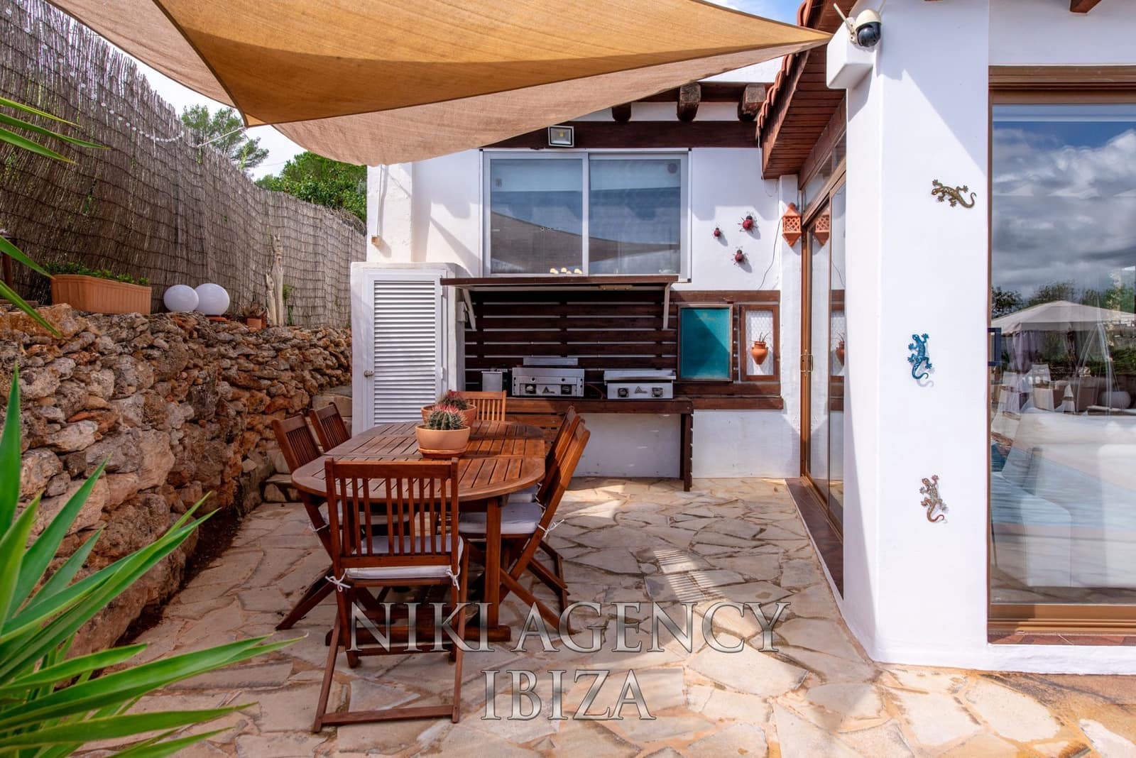 6 soveværelse Finca/Landehus til salg i Sant Llorenc de Balafia med swimmingpool garage - € 2.300.000 (Ref: 9171125)